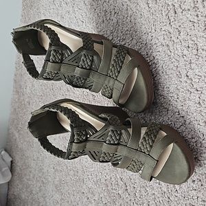 *LAST CHANCE!* Jasmin Wedges